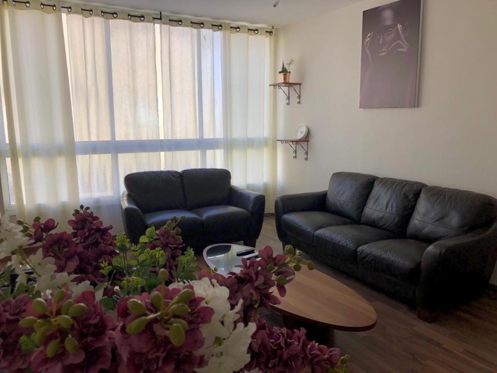 Sky Home Apartment Jabotinsky 8 Бат-Ям Экстерьер фото